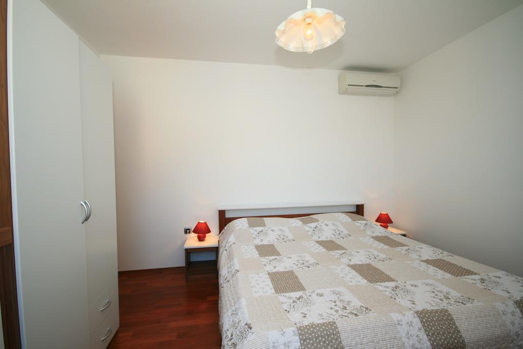 Ruzmarinka 4* Daire Baška Dış mekan fotoğraf