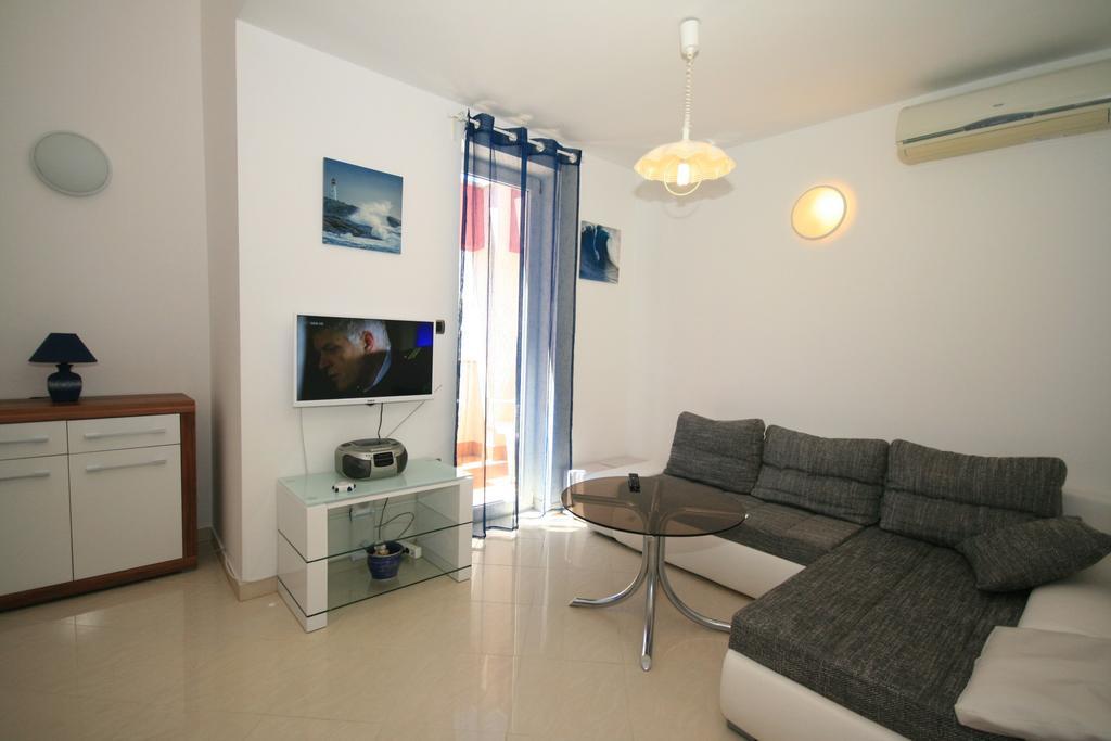 Ruzmarinka 4* Daire Baška Dış mekan fotoğraf