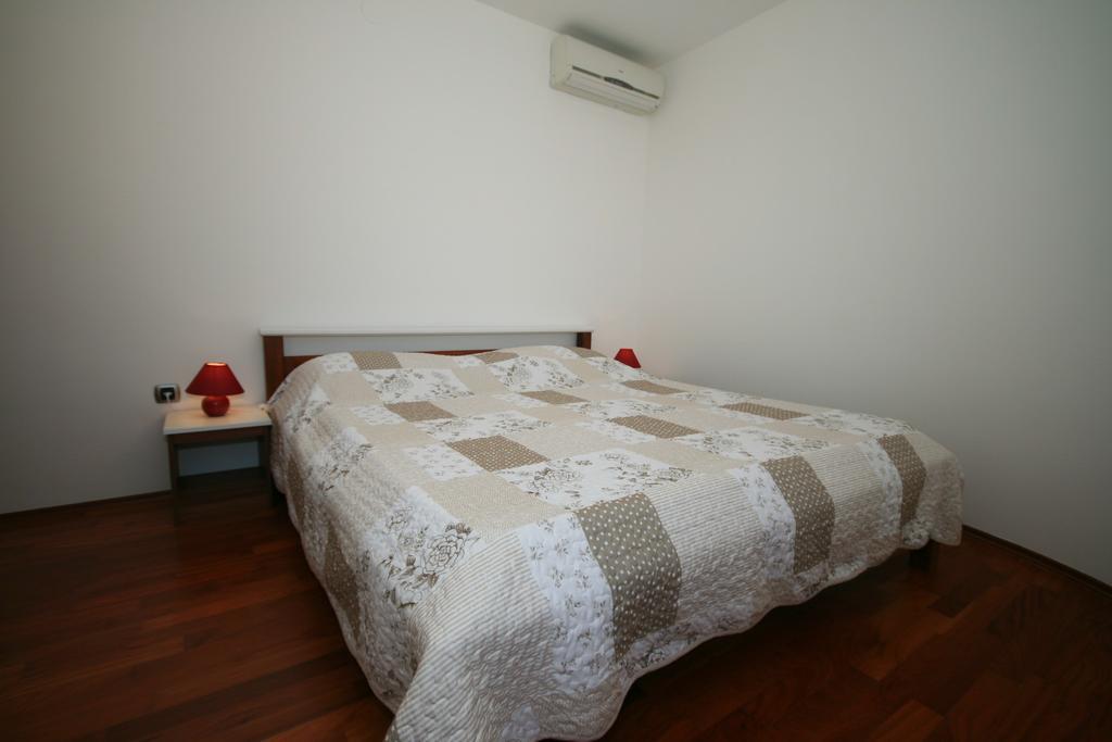 Ruzmarinka 4* Daire Baška Dış mekan fotoğraf